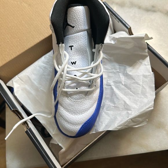 Nike White and Blue Low-Top Sneakers with Mesh Upper